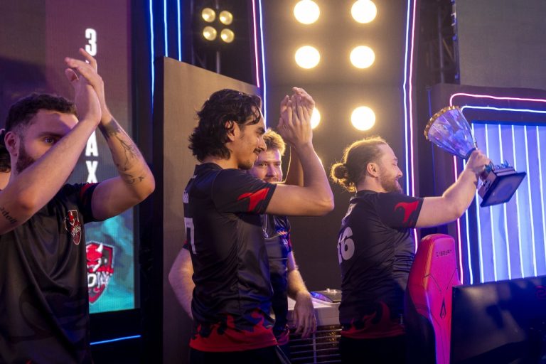 eSports Viewing Guide: Where to Watch Dota 2 & CS2 in 2026
