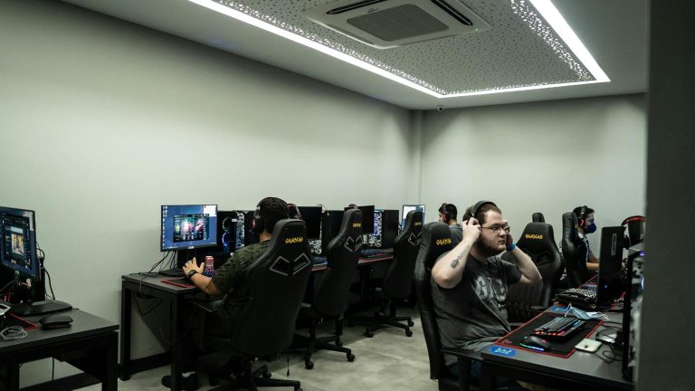 Ultimate Esports Odds Guide 2026: Bet Smart